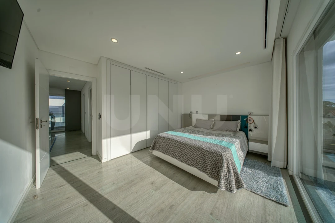 Moradia T4 para Venda em Charneca de Caparica e Sobreda Foto 57