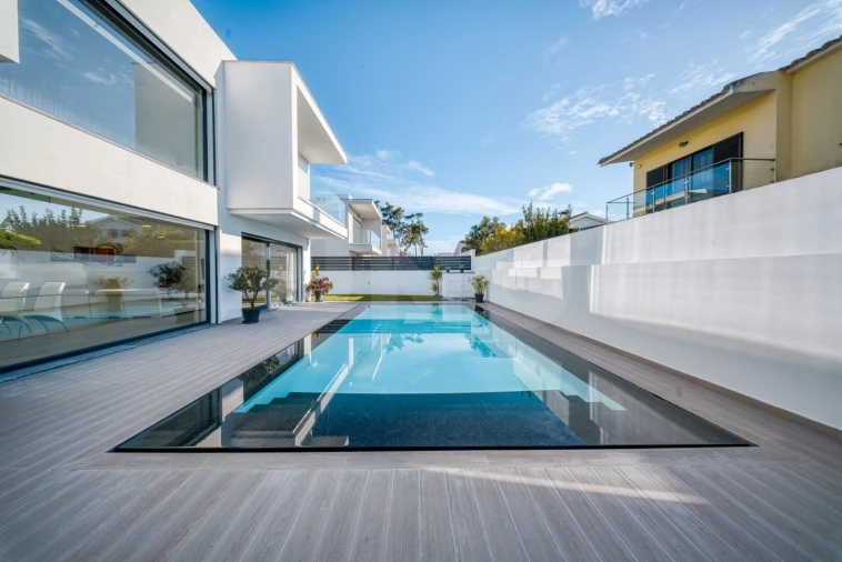 Moradia T4 para Venda em Charneca de Caparica e Sobreda Foto 8