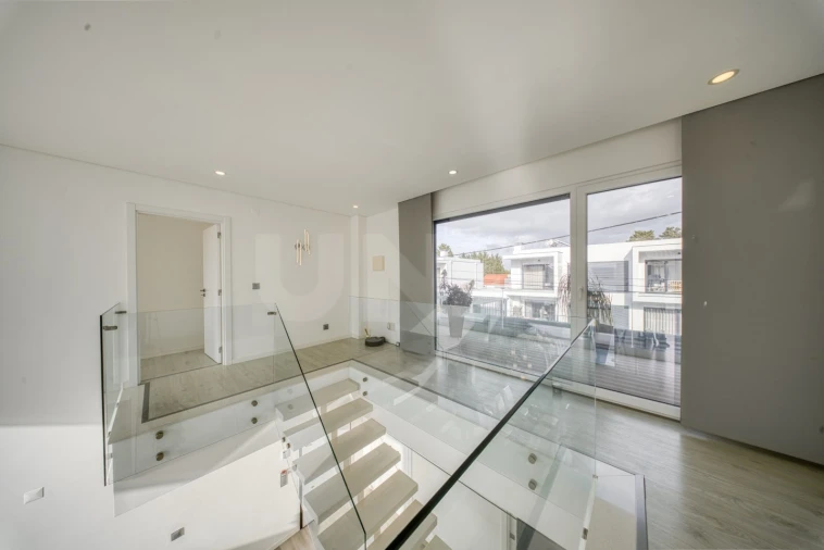 Moradia T4 para Venda em Charneca de Caparica e Sobreda Foto 53