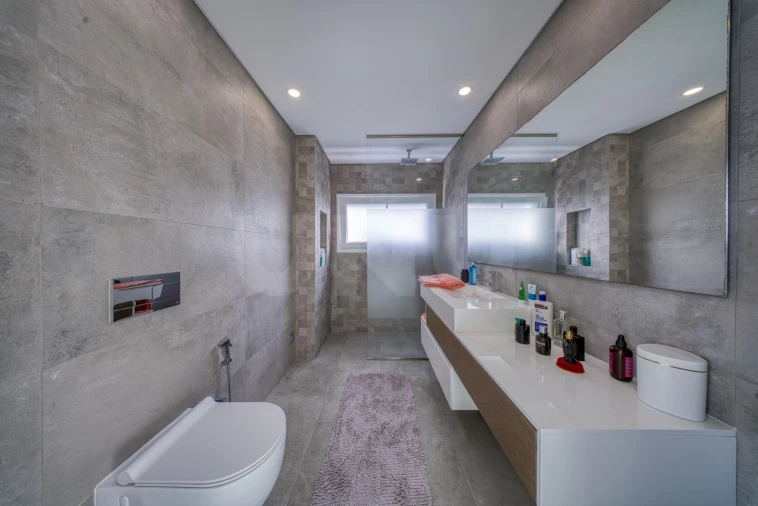 Moradia T4 para Venda em Charneca de Caparica e Sobreda Foto 60