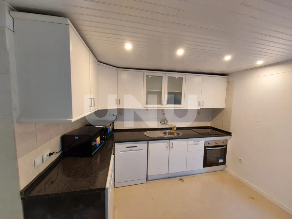 Moradia T9 para Venda em Ajuda Foto 6