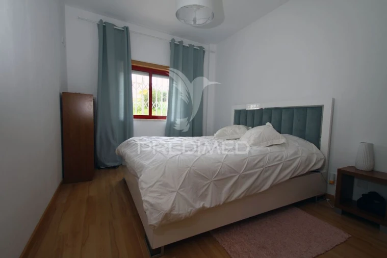 Apartamento T2 para Venda em Charneca de Caparica e Sobreda Foto 6