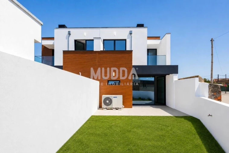 Moradia T4 para Venda em Aradas Foto 22