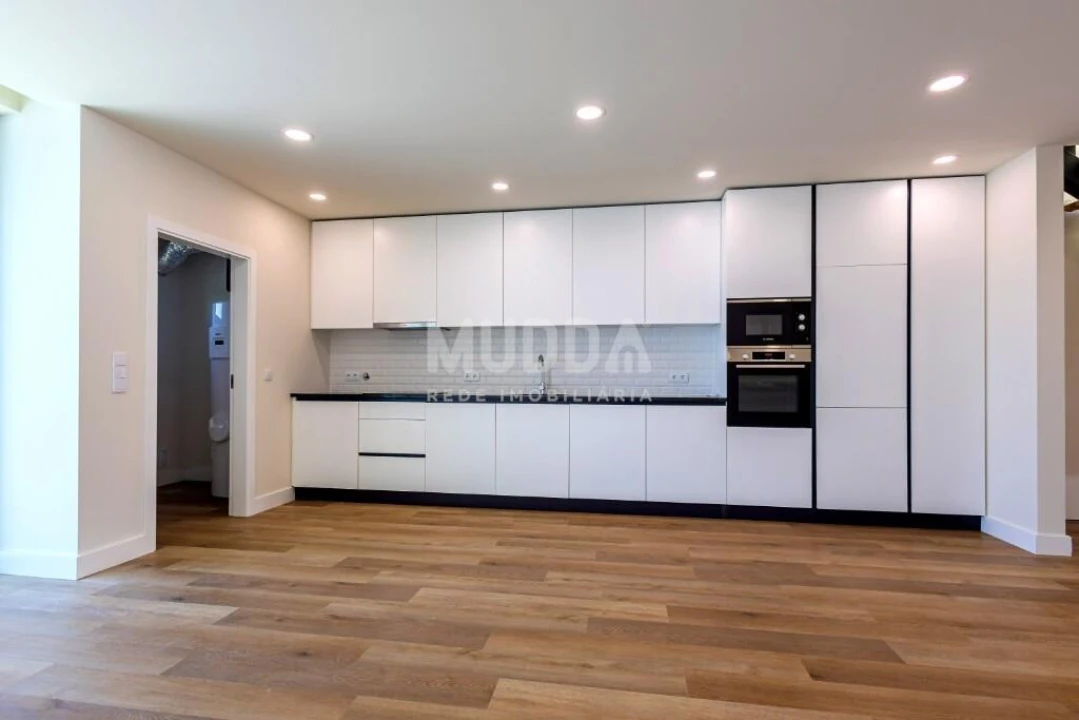 Moradia T4 para Venda em Aradas Foto 5