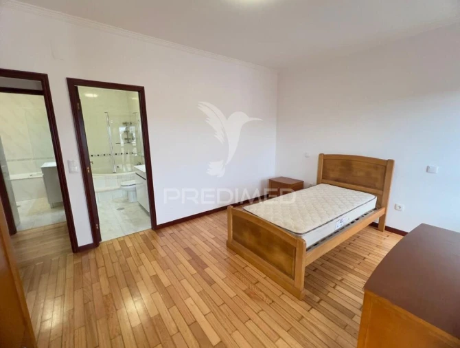 Apartamento T4 para Venda em Vila Nova de Famalicão e Calendário Foto 7