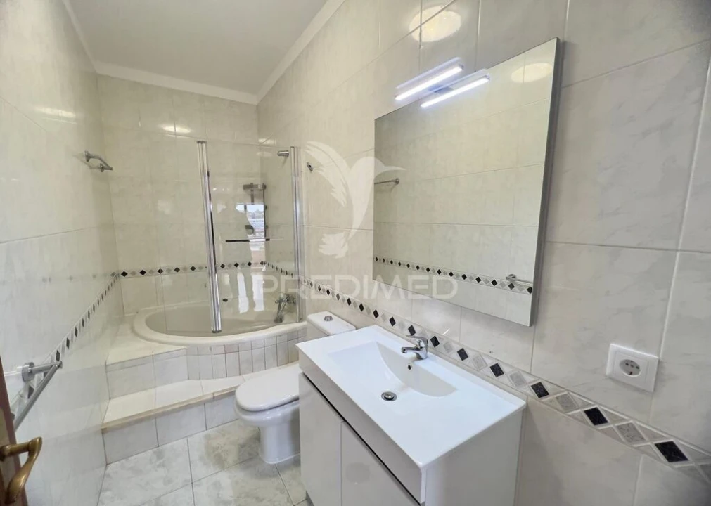 Apartamento T4 para Venda em Vila Nova de Famalicão e Calendário Foto 9