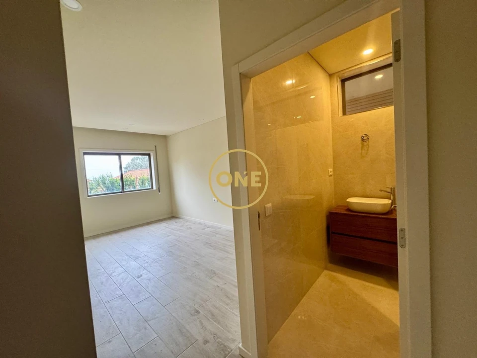 Apartamento T4 para Venda em Areias, Sequeirô, Lama e Palmeira Foto 5