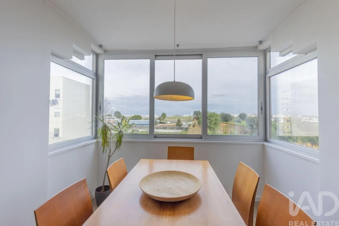 Apartamento T2 para Arrendamento em Lumiar Foto 1