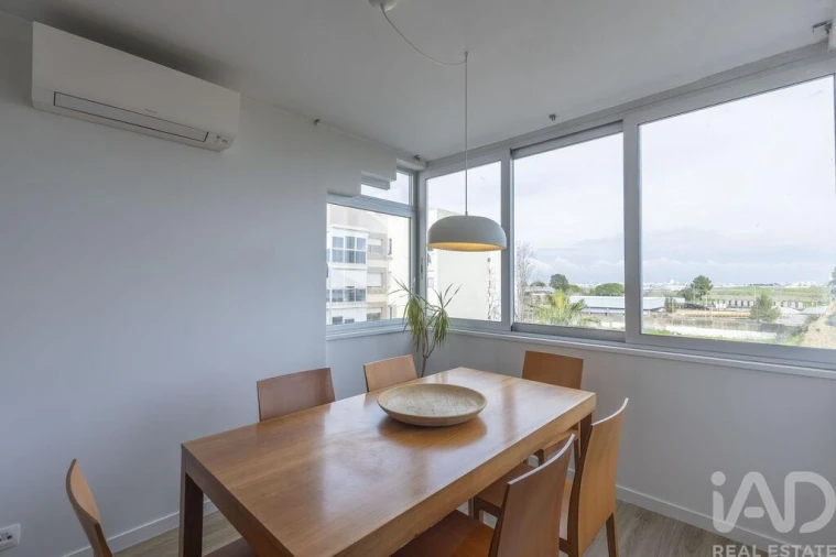 Apartamento T2 para Arrendamento em Lumiar Foto 8