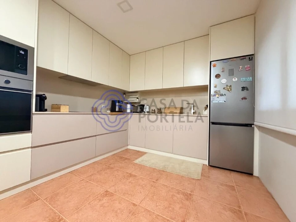 Moradia T4 para Venda em Campo e Sobrado Foto 3