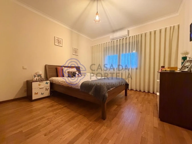 Moradia T4 para Venda em Campo e Sobrado Foto 12