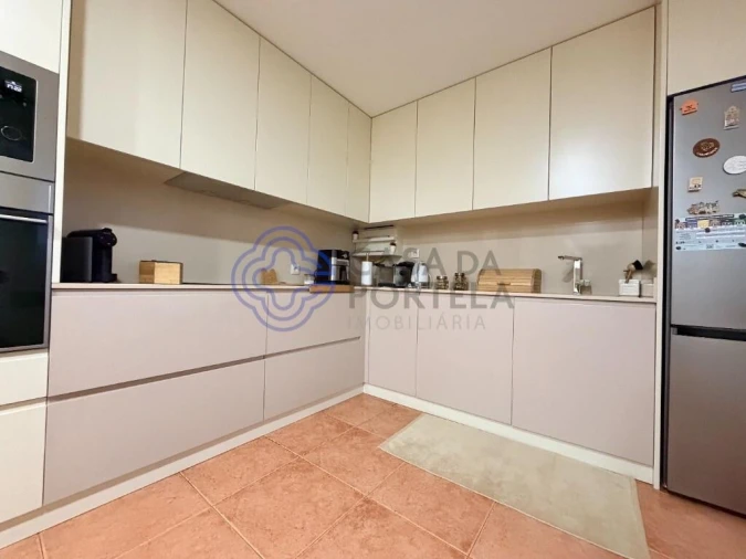 Moradia T4 para Venda em Campo e Sobrado Foto 2