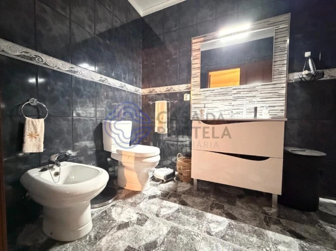 Moradia T4 para Venda em Campo e Sobrado Foto 10