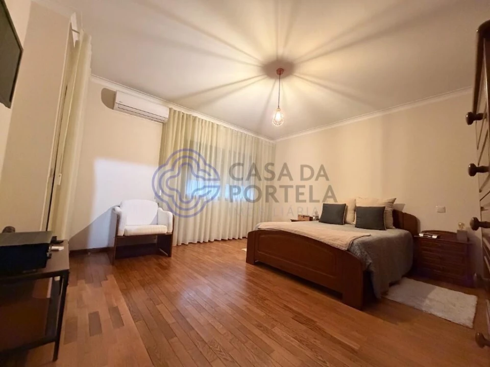 Moradia T4 para Venda em Campo e Sobrado Foto 19