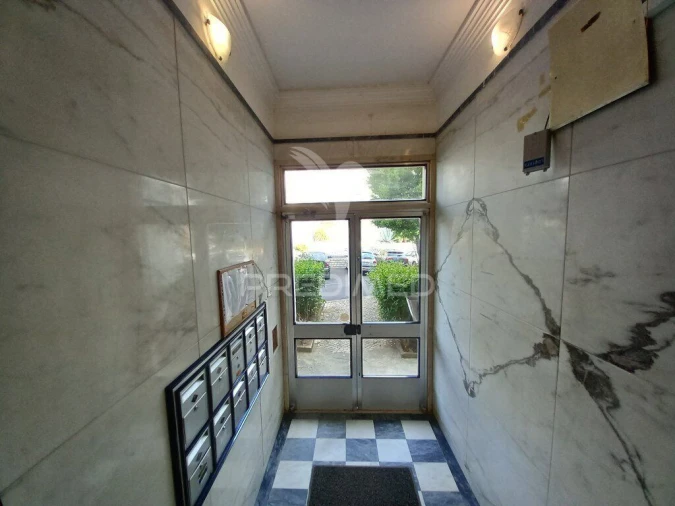 Apartamento T2 para Venda em Póvoa de Santo Adrião e Olival Basto Foto 15