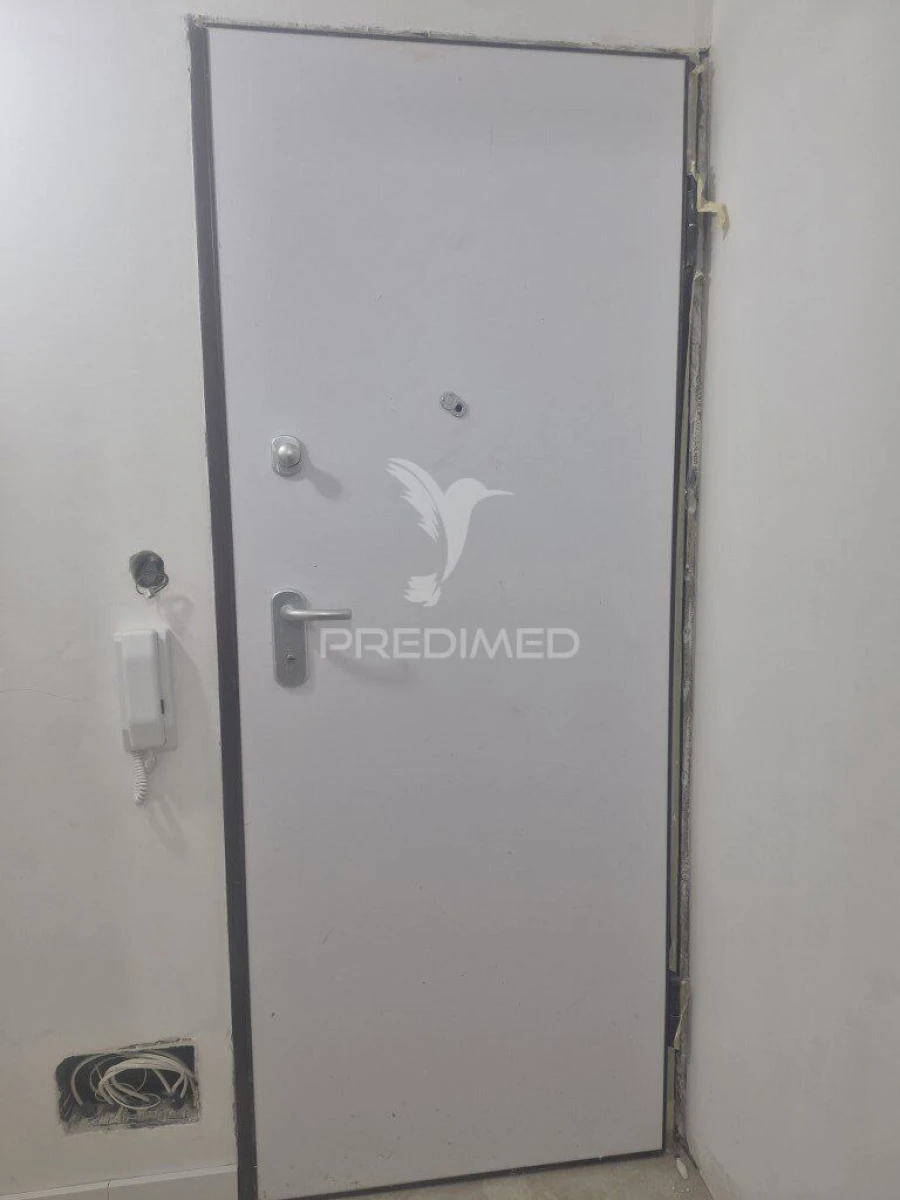 Apartamento T2 para Venda em Póvoa de Santo Adrião e Olival Basto Foto 7