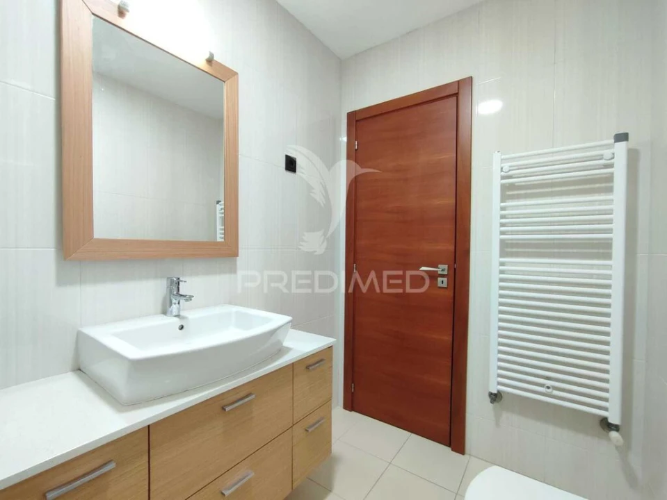 Apartamento T2 para Venda em Avelãs de Ambom e Rocamondo Foto 13