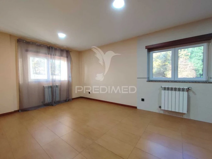 Apartamento T2 para Venda em Avelãs de Ambom e Rocamondo Foto 6