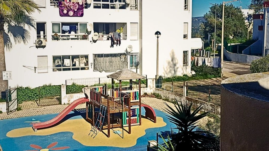 Apartamento T3 para Venda em Paderne Foto 2