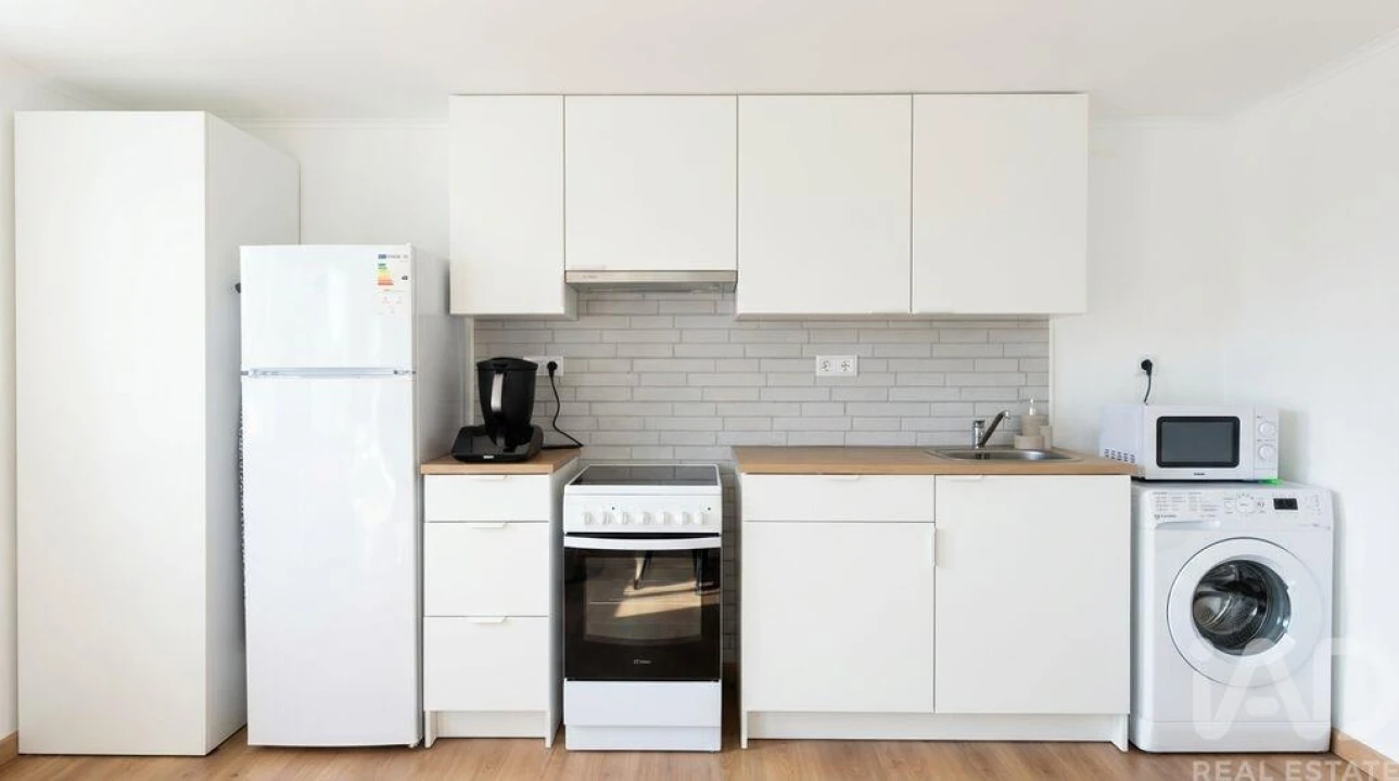 Moradia T2 para Venda em Lajes do Pico Foto 5