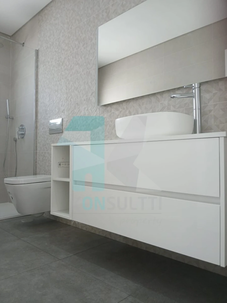 Moradia T4 para Venda em Fernao Ferro Foto 7