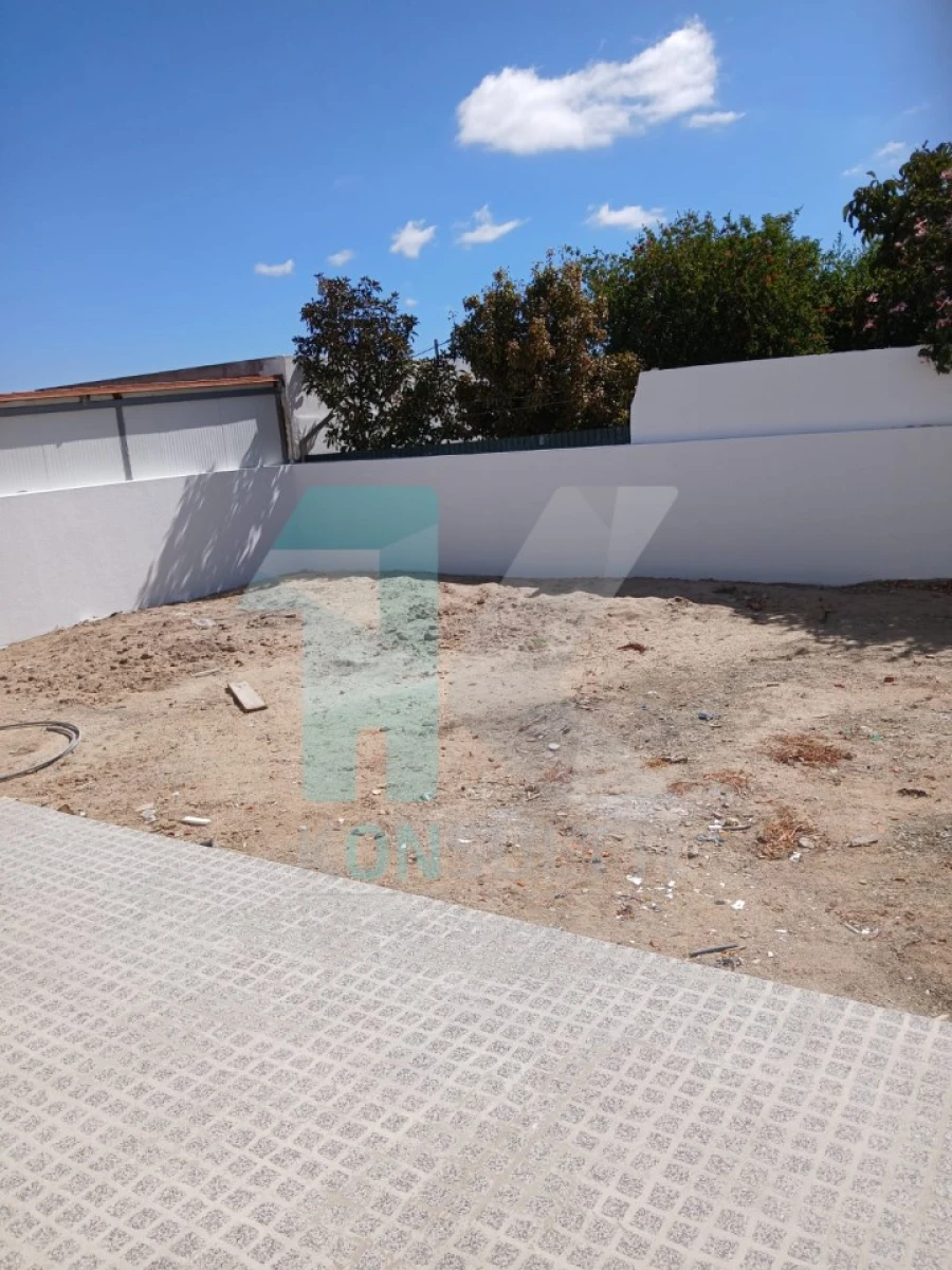 Moradia T4 para Venda em Fernao Ferro Foto 12