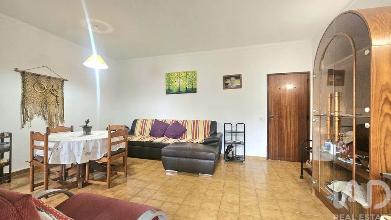 Apartamento T1 para Venda em Albufeira e Olhos de Água Foto 2