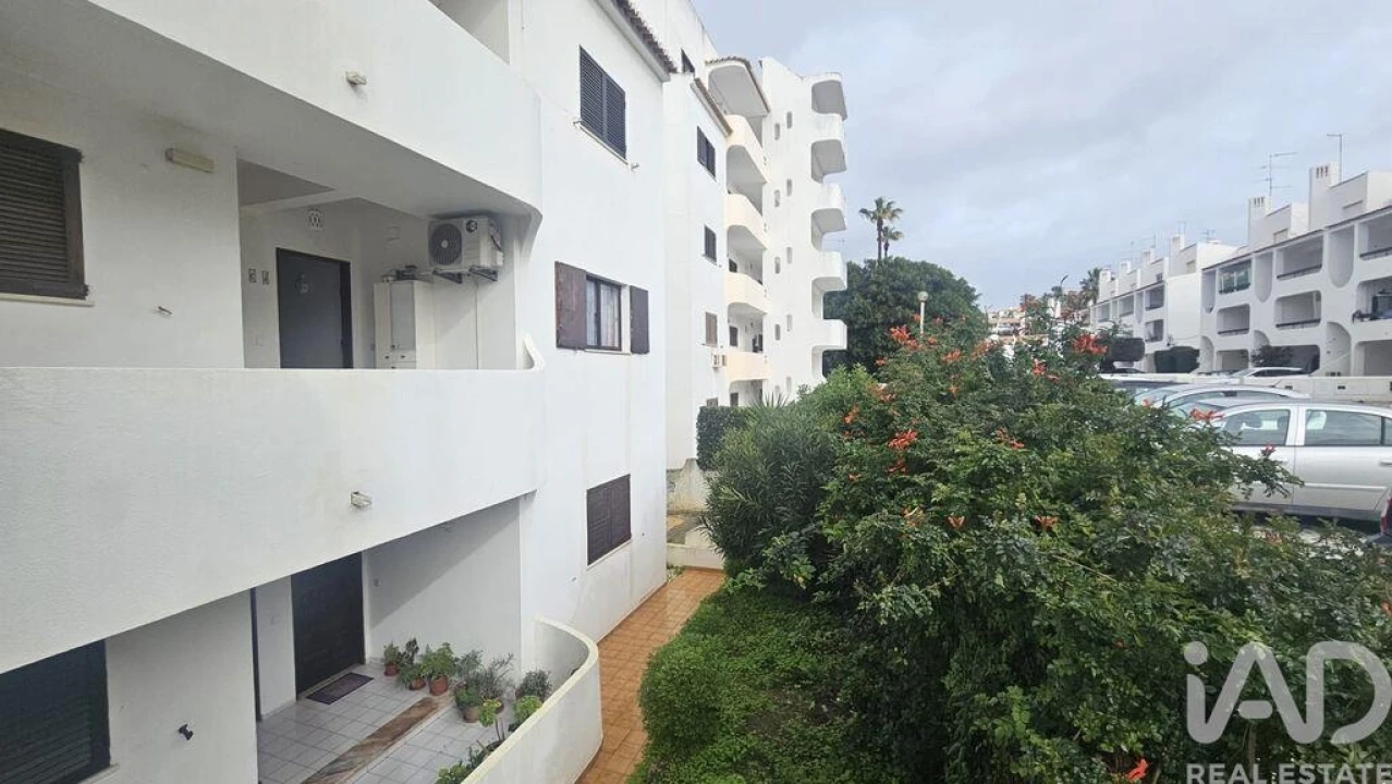 Apartamento T1 para Venda em Albufeira e Olhos de Água Foto 16