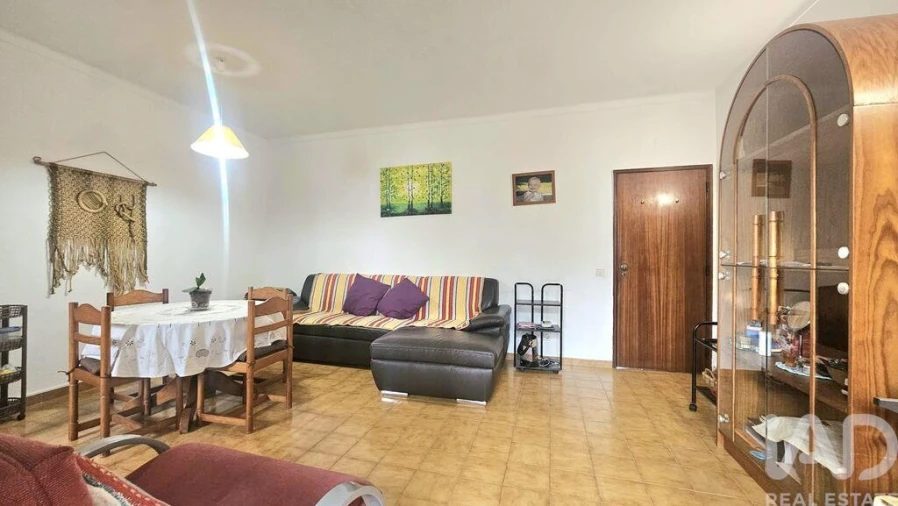 Apartamento T1 para Venda em Albufeira e Olhos de Água Foto 2