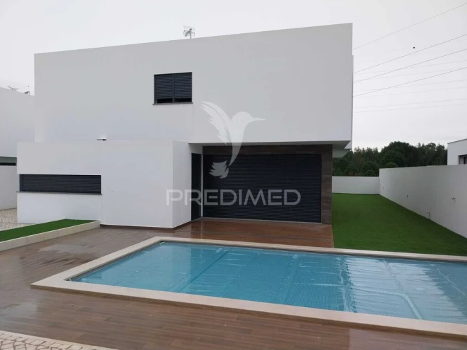 Moradia T5 para Venda em Nossa Sra de Fatima Foto 5