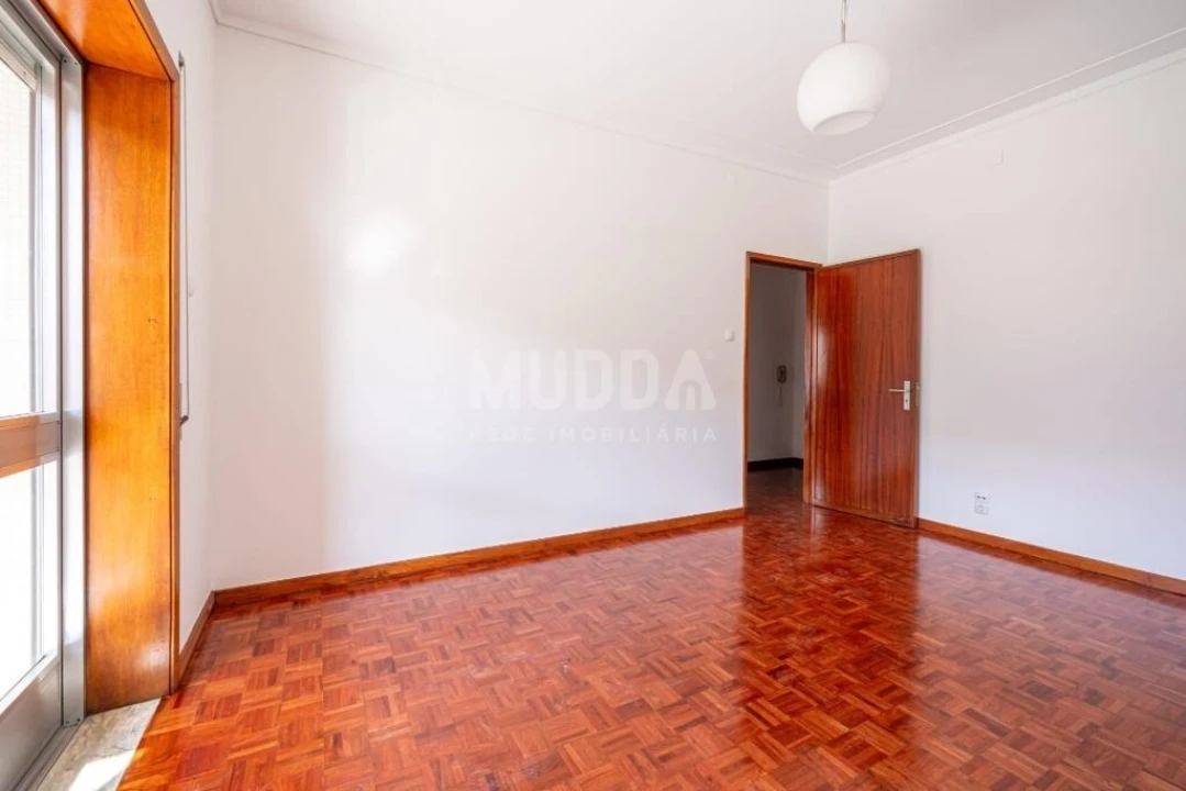 Apartamento T4 para Venda em O. Azeméis, Riba-Ul, Ul, Macinhata Seixa, Madail Foto 5