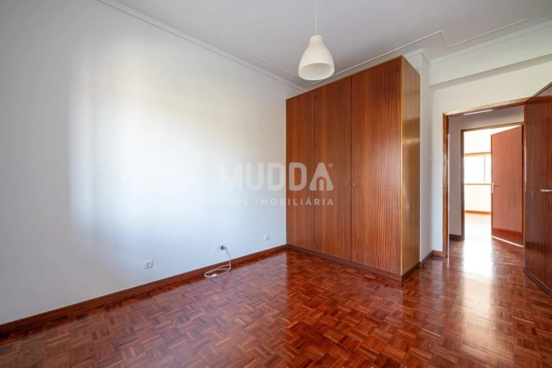 Apartamento T4 para Venda em O. Azeméis, Riba-Ul, Ul, Macinhata Seixa, Madail Foto 6