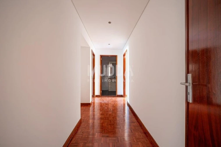 Apartamento T4 para Venda em O. Azeméis, Riba-Ul, Ul, Macinhata Seixa, Madail Foto 7