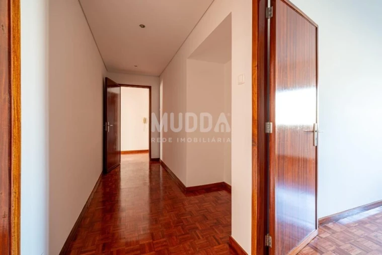 Apartamento T4 para Venda em O. Azeméis, Riba-Ul, Ul, Macinhata Seixa, Madail Foto 13