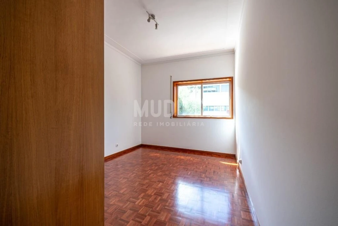 Apartamento T4 para Venda em O. Azeméis, Riba-Ul, Ul, Macinhata Seixa, Madail Foto 12