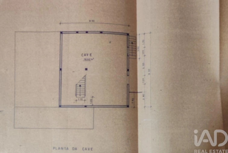 Moradia T5 para Venda em Lajes do Pico Foto 35