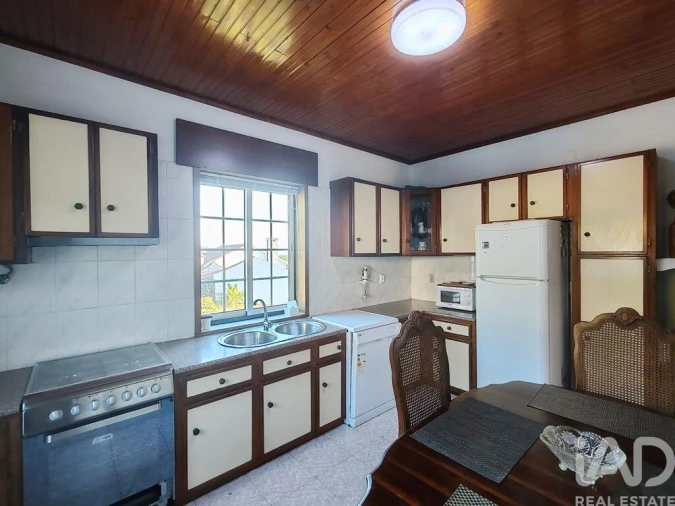 Moradia T5 para Venda em Lajes do Pico Foto 16