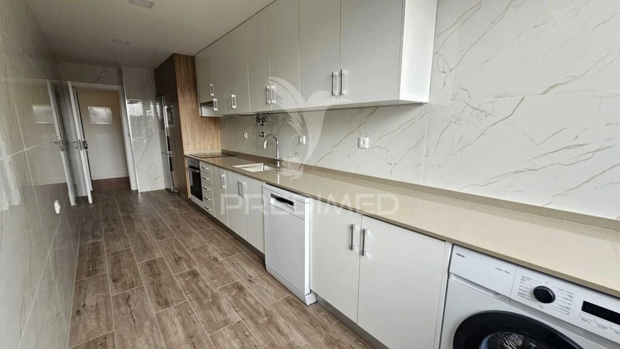 Apartamento T2 para Venda em Cascais e Estoril Foto 2