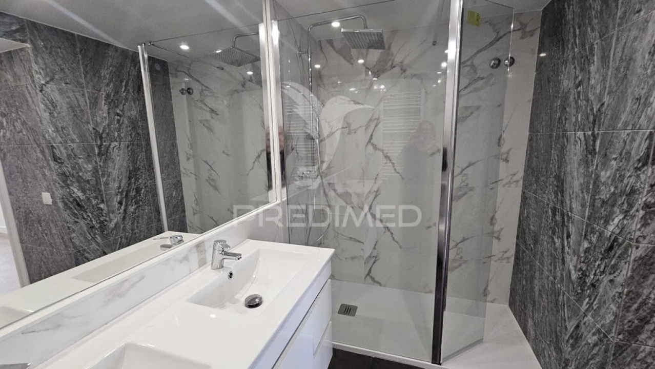 Apartamento T2 para Venda em Cascais e Estoril Foto 15