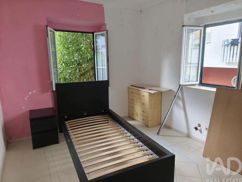 Moradia T2 para Venda em Agualva e Mira-Sintra Foto 8