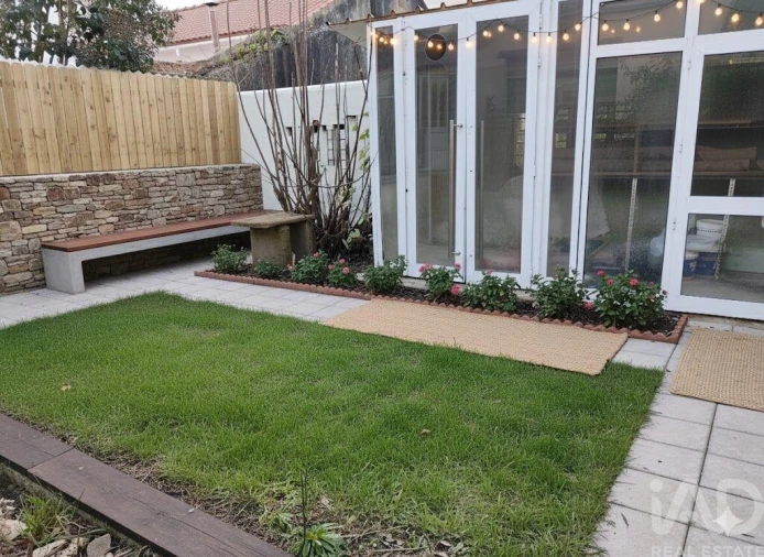 Moradia T2 para Venda em Agualva e Mira-Sintra Foto 4