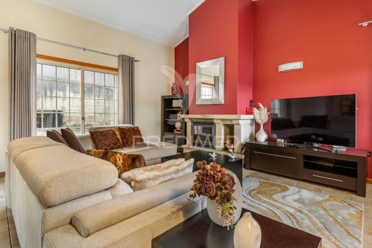 Moradia T5 para Venda em Este (São Pedro e São Mamede) Foto 6