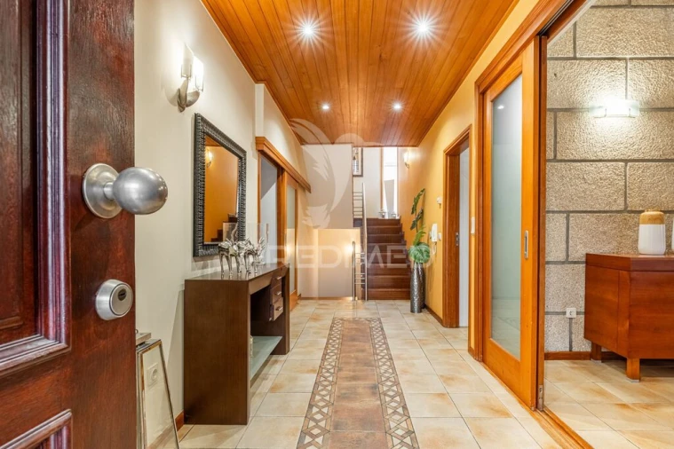 Moradia T5 para Venda em Este (São Pedro e São Mamede) Foto 2