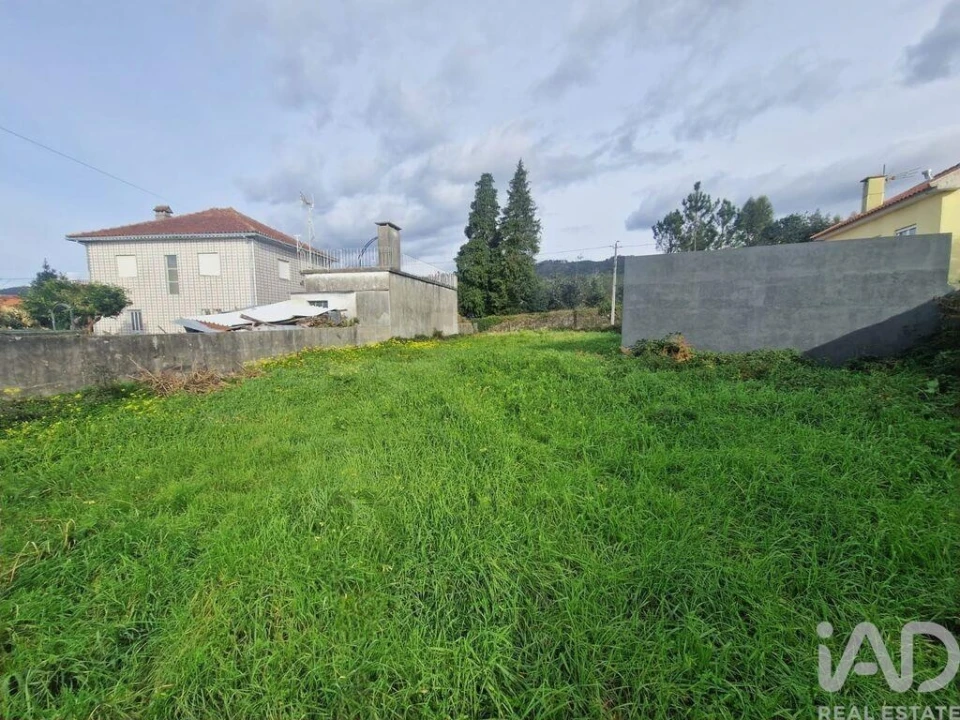 Terreno para Venda em Santa Marta de Portuzelo Foto 1