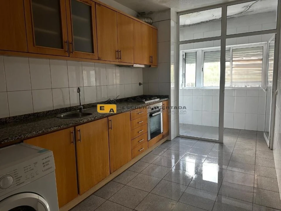 Apartamento T2 para Venda em Ermesinde Foto 2