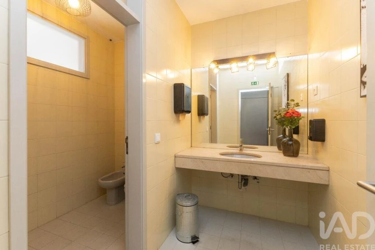 Prédio para Venda em Moreira Foto 20