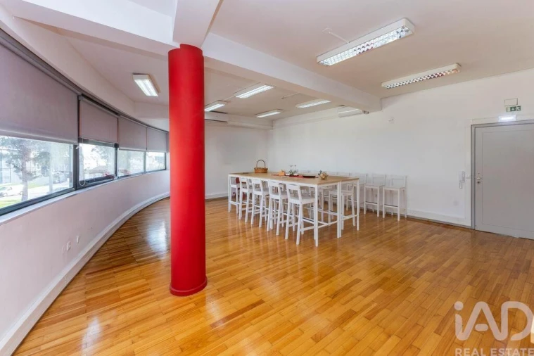 Prédio para Venda em Moreira Foto 9