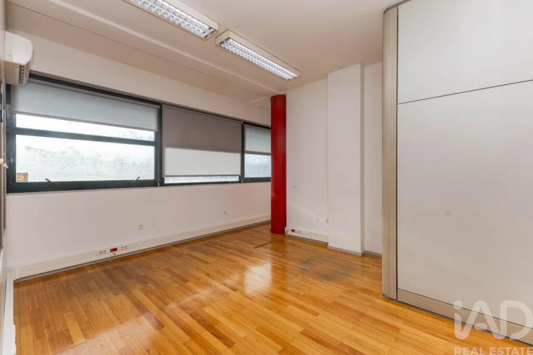 Prédio para Venda em Moreira Foto 22