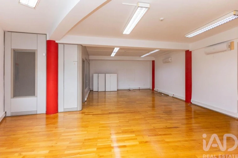 Prédio para Venda em Moreira Foto 15