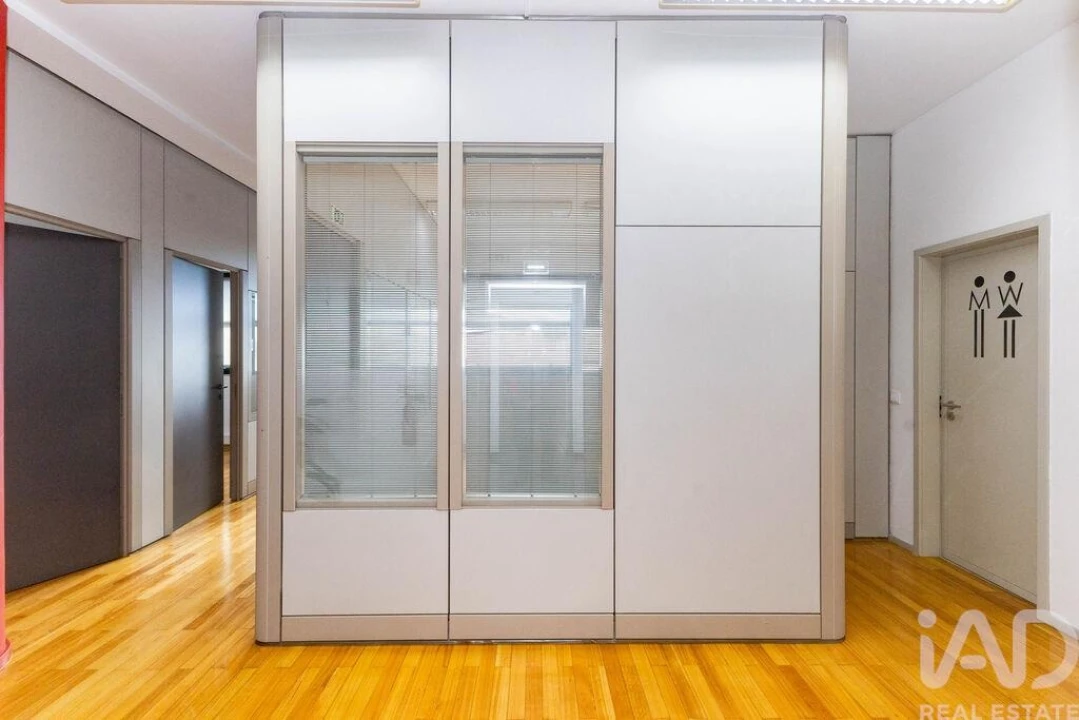 Prédio para Venda em Moreira Foto 19